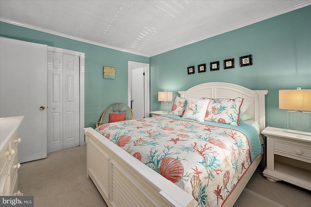 119 Old Landing Rd Unit 205A, Ocean City, MD 21842 - bedroom featuring light carpet, a closet, crown molding, and a textured ceiling