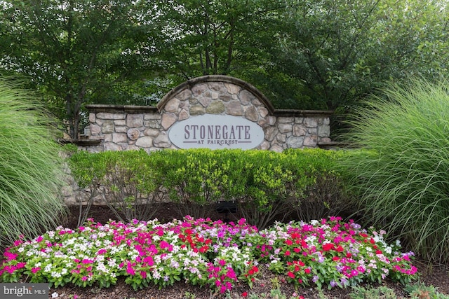 13347 Connor Dr Unit H, Centreville, VA 20120 - view of community sign
