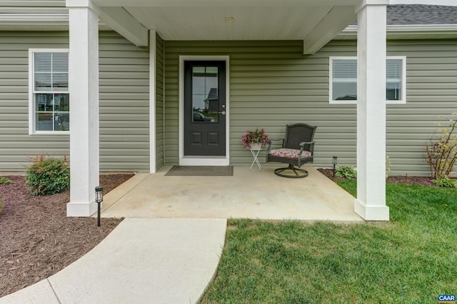 147 Langley Dr, Waynesboro, VA 22980 - property entrance with a yard