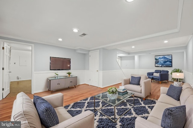 9373 Robnel Pl, Vienna, VA 22182 - living room with visible vents, recessed lighting, wainscoting, and wood finished floors