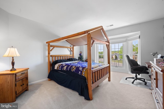 4209 Hardy Ridge Dr, Woodbridge, VA 22192 - bedroom featuring visible vents, baseboards, and light carpet
