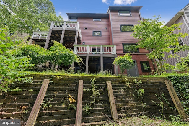 3015 Oregon Knolls Dr NW, Washington, DC 20015 - back of property with fence and a wooden deck