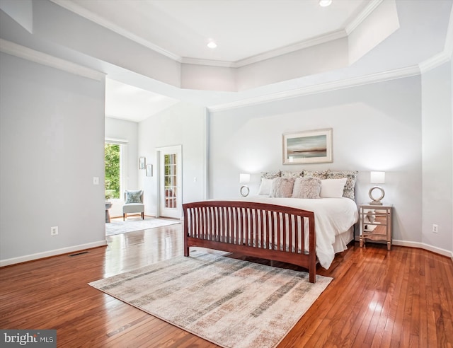 10601 Little Run Farm Ct, Vienna, VA 22182 - bedroom featuring crown molding, baseboards, and hardwood / wood-style floors