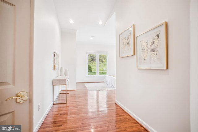 10601 Little Run Farm Ct, Vienna, VA 22182 - hall featuring light wood-style floors, baseboards, and recessed lighting