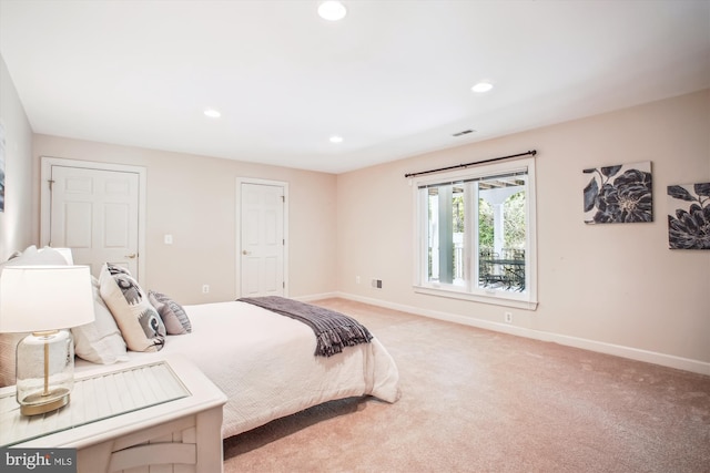 10601 Little Run Farm Ct, Vienna, VA 22182 - bedroom with baseboards, visible vents, recessed lighting, and light colored carpet