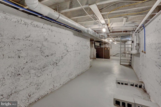 226 W Franklin St, Womelsdorf, PA 19567 - view of unfinished below grade area