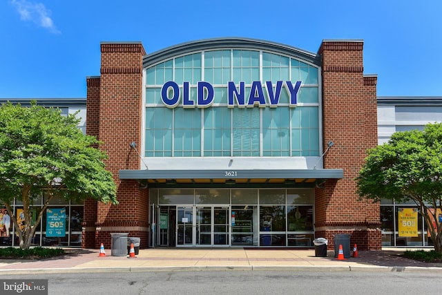 view of building exterior
