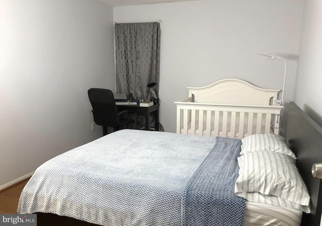 5814 Royal Ridge Dr Unit Q, Springfield, VA 22152 - bedroom with wood finished floors