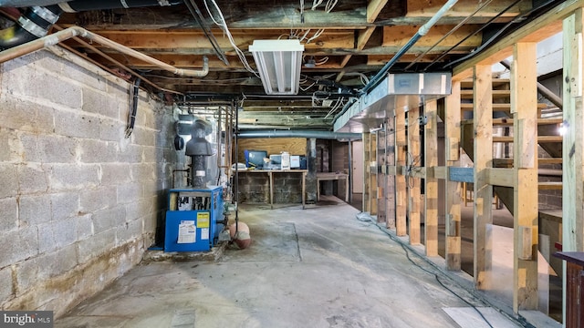 view of unfinished below grade area