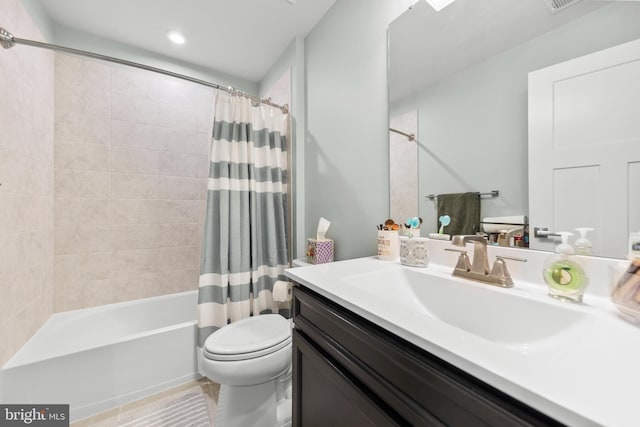 112 Maury Way, Winchester, VA 22602 - full bathroom featuring vanity, shower / bath combination with curtain, and toilet