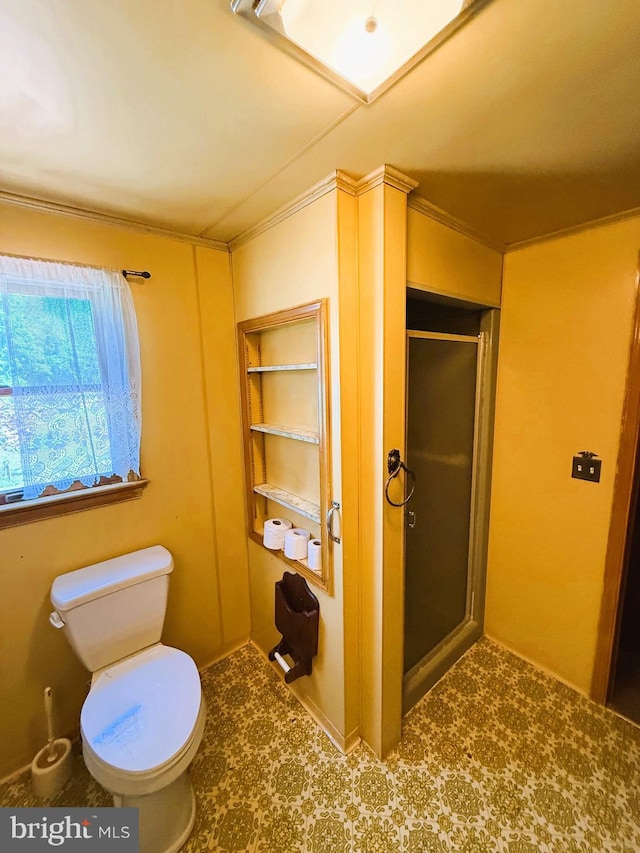 377 Main St, Cedarville, NJ 08311 - full bath featuring toilet, crown molding, and a stall shower