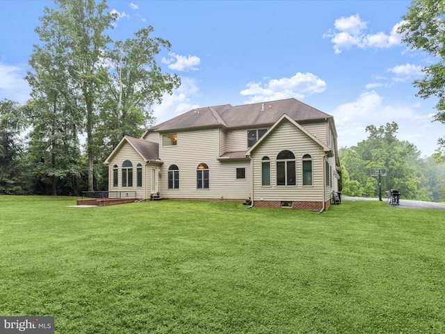 6 Jarretts Ct, Reisterstown, MD 21136 - rear view of property featuring a yard and roof with shingles
