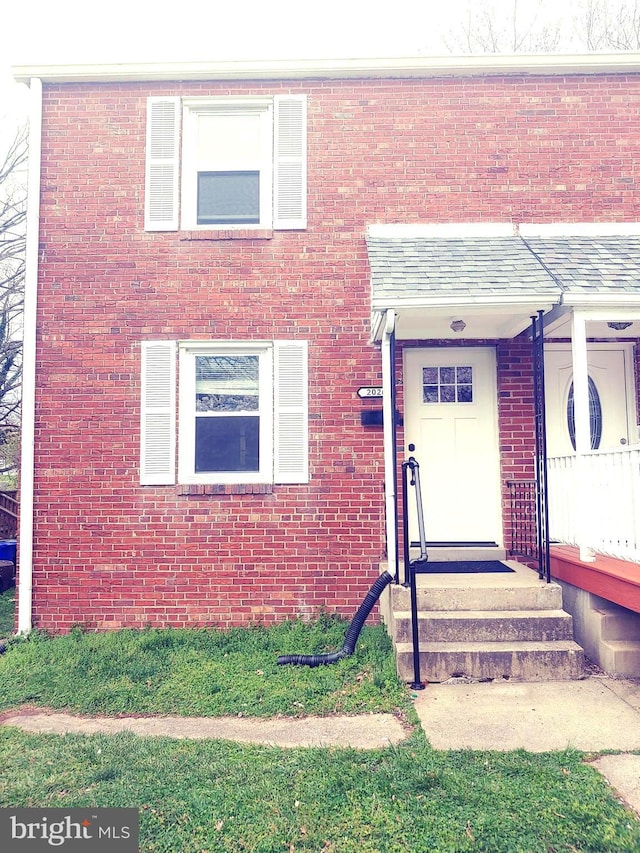 2026 S Oakland St S, Arlington, VA 22204 - property entrance with brick siding