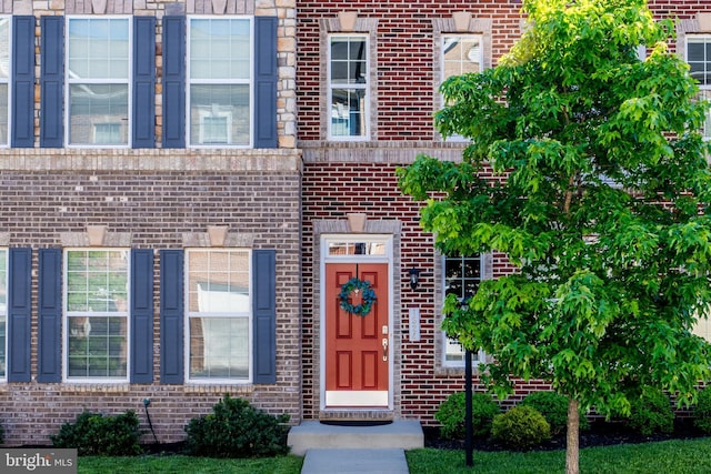 1524 Kinnaird Ter NE, Leesburg, VA 20176 - view of front facade with brick siding