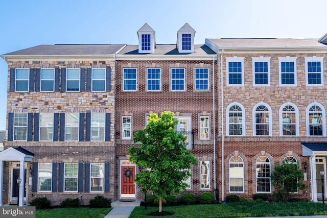 1524 Kinnaird Ter NE, Leesburg, VA 20176 - townhome / multi-family property featuring brick siding
