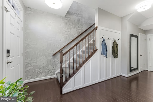 1524 Kinnaird Ter NE, Leesburg, VA 20176 - foyer with baseboards, stairs, wallpapered walls, and wood finished floors