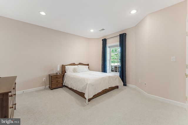 bedroom with baseboards, visible vents, recessed lighting, and light colored carpet