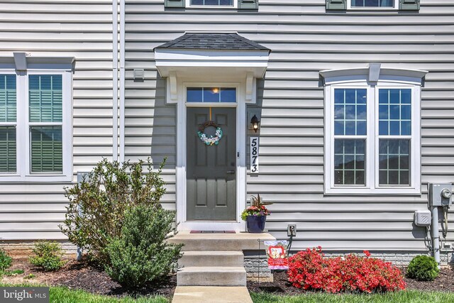view of property entrance