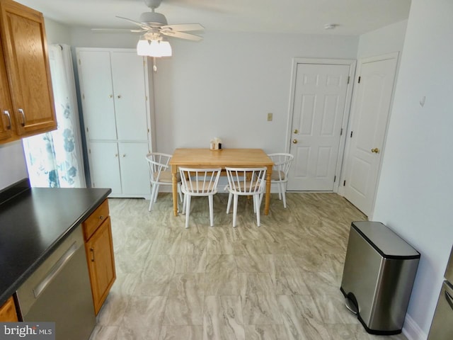dining area with ceiling fan