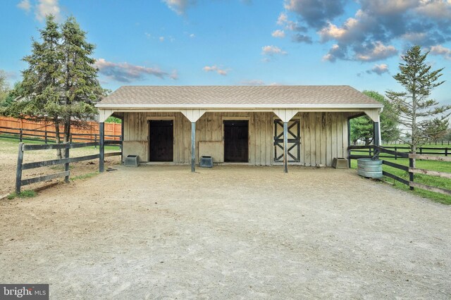18 Boyds Hollow Rd, Biglerville, PA 17307 - view of stable