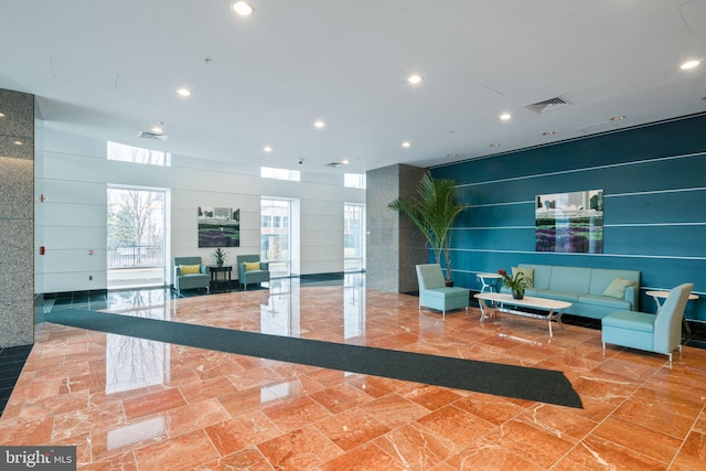 901 N Penn St Unit F706, Philadelphia, PA 19123 - community lobby featuring visible vents