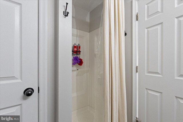 26101 Frederick Rd, Clarksburg, MD 20871 - full bath featuring a stall shower
