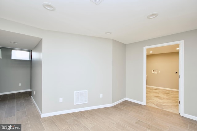 10505 Manor View Pl, Manassas, VA 20110 - unfurnished room with visible vents, baseboards, and wood finished floors