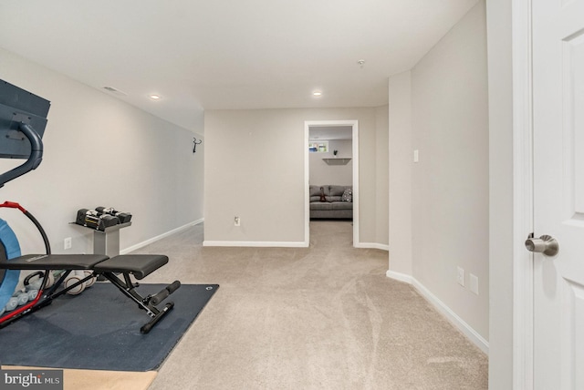 workout room with carpet flooring, recessed lighting, and baseboards