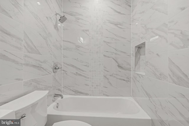 2618 N 17th St, Philadelphia, PA 19132 - bathroom with toilet and bathtub / shower combination