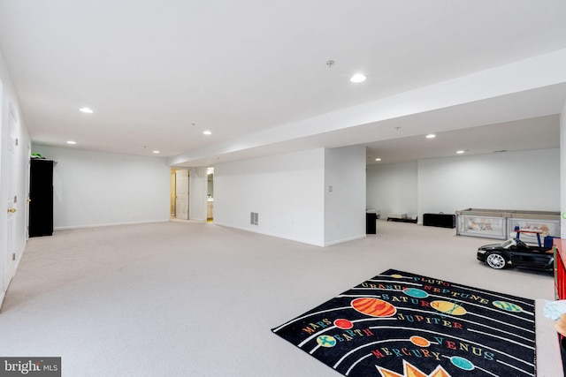 playroom with carpet floors, baseboards, recessed lighting, and visible vents