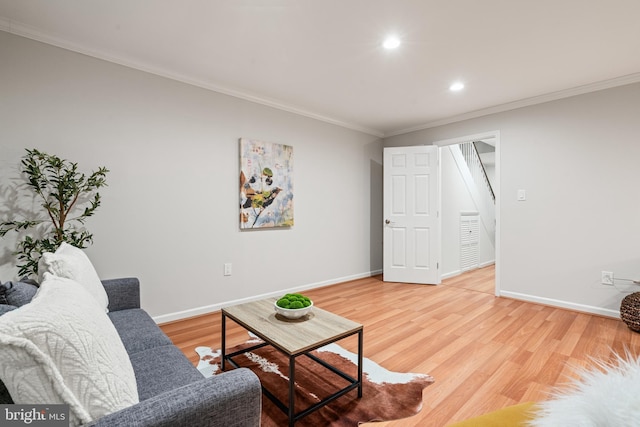 2192 Golf Course Dr, Reston, VA 20191 - living area featuring crown molding, baseboards, recessed lighting, and light wood-style flooring