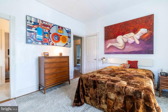 bedroom featuring carpet floors