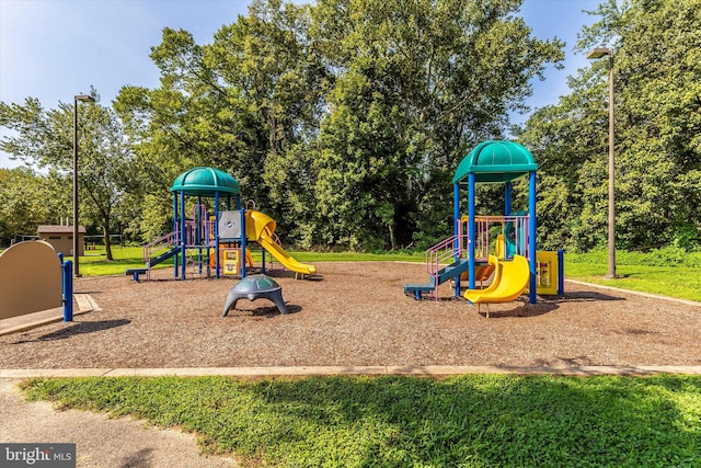 8456 Randell Ridge Rd, Frederick, MD 21704 - view of community jungle gym