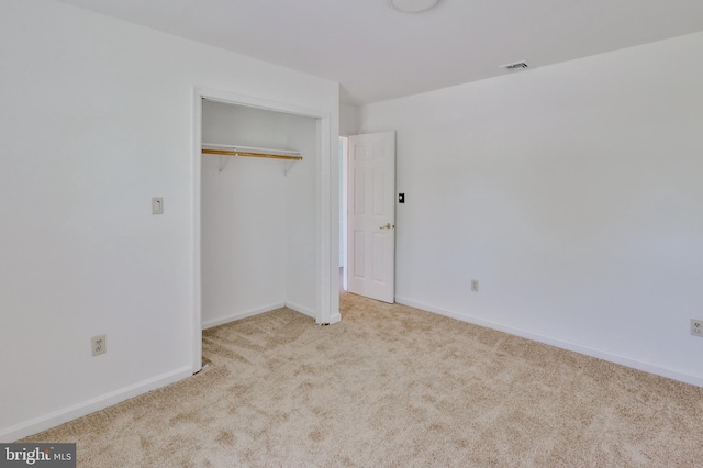 3 Dusty Rd, Easton, PA 18045 - unfurnished bedroom featuring carpet floors, baseboards, visible vents, and a closet
