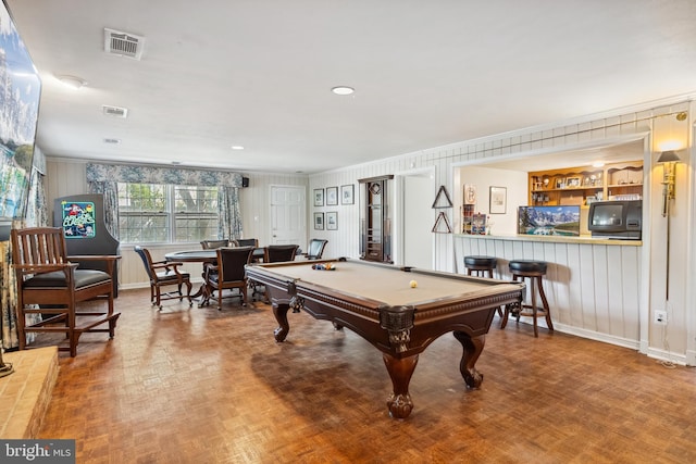 1219 Potomac School Rd, Mclean, VA 22101 - rec room with crown molding, visible vents, billiards, and a dry bar