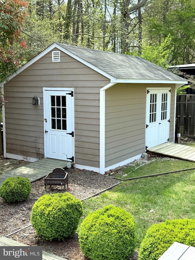view of outdoor structure with an outdoor structure