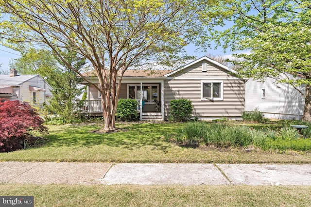221 Orchard Ave, Burlington, NJ 08016 - ranch-style house featuring covered porch and a front lawn