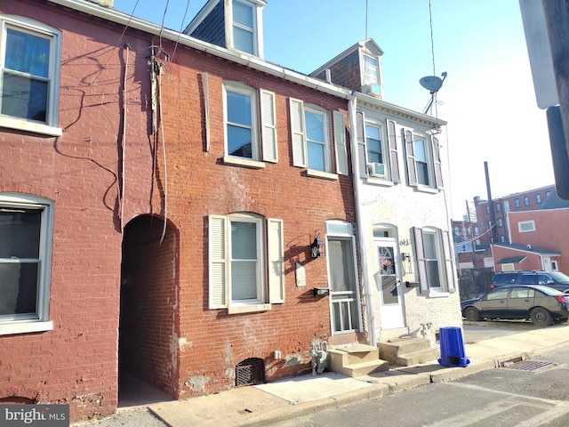615 Lake St, Lancaster, PA 17603 - multi unit property with brick siding and cooling unit