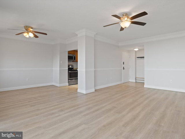 unfurnished living room with light wood-style floors, ornamental molding, and ceiling fan