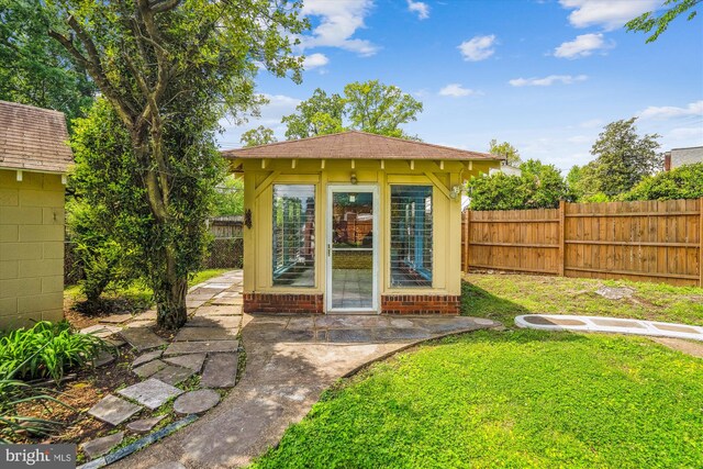 5506 39th Ave, Hyattsville, MD 20781 - view of outbuilding with an outdoor structure