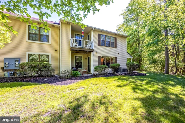165 Bradford Ct, Mount Laurel, NJ 08054 - view of front of home featuring a balcony, a front yard, and central AC