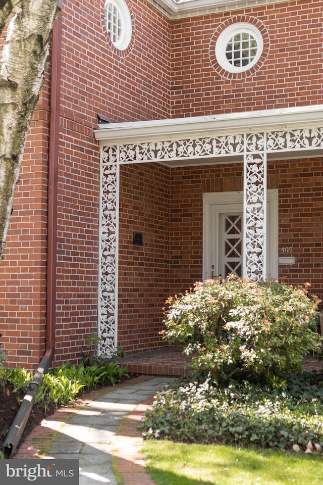 465 Hillcrest Ave, State College, PA 16803 - entrance to property with brick siding