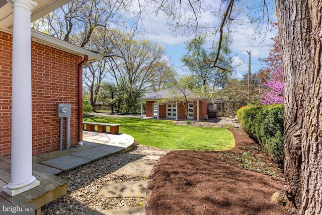 465 Hillcrest Ave, State College, PA 16803 - view of yard featuring an outdoor structure