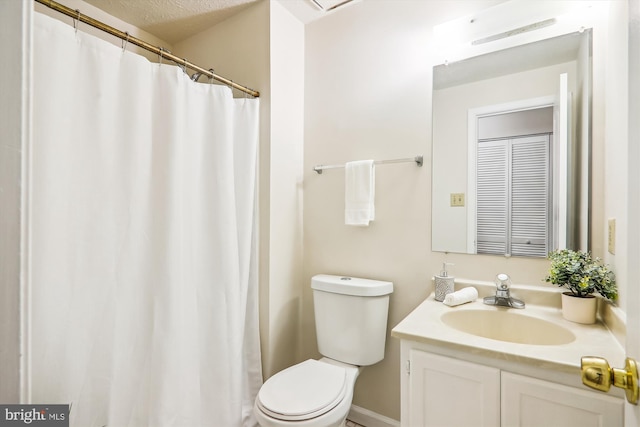 3203 Forest Run Dr, District Heights, MD 20747 - full bathroom with toilet, a shower with curtain, and vanity