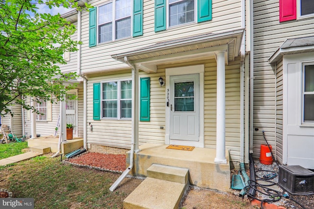 3203 Forest Run Dr, District Heights, MD 20747 - view of doorway to property