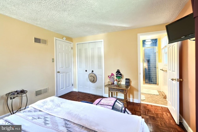 2042 Baltimore Pike, East Berlin, PA 17316 - bedroom with baseboards, visible vents, and a closet