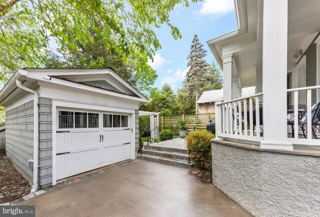 4416 Stanford St, Chevy Chase, MD 20815 - detached garage with fence