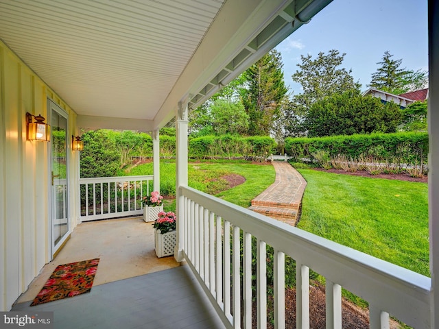 balcony featuring a porch