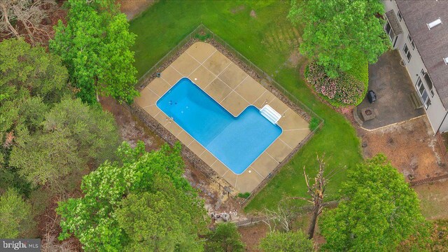 8 Winchester Ct, Tabernacle, NJ 08088 - aerial view of a pool