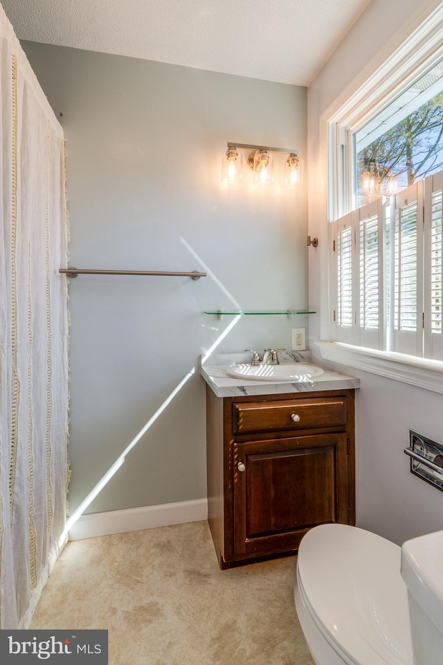 1114 Colonial Rd, Lancaster, PA 17603 - bathroom with toilet and vanity